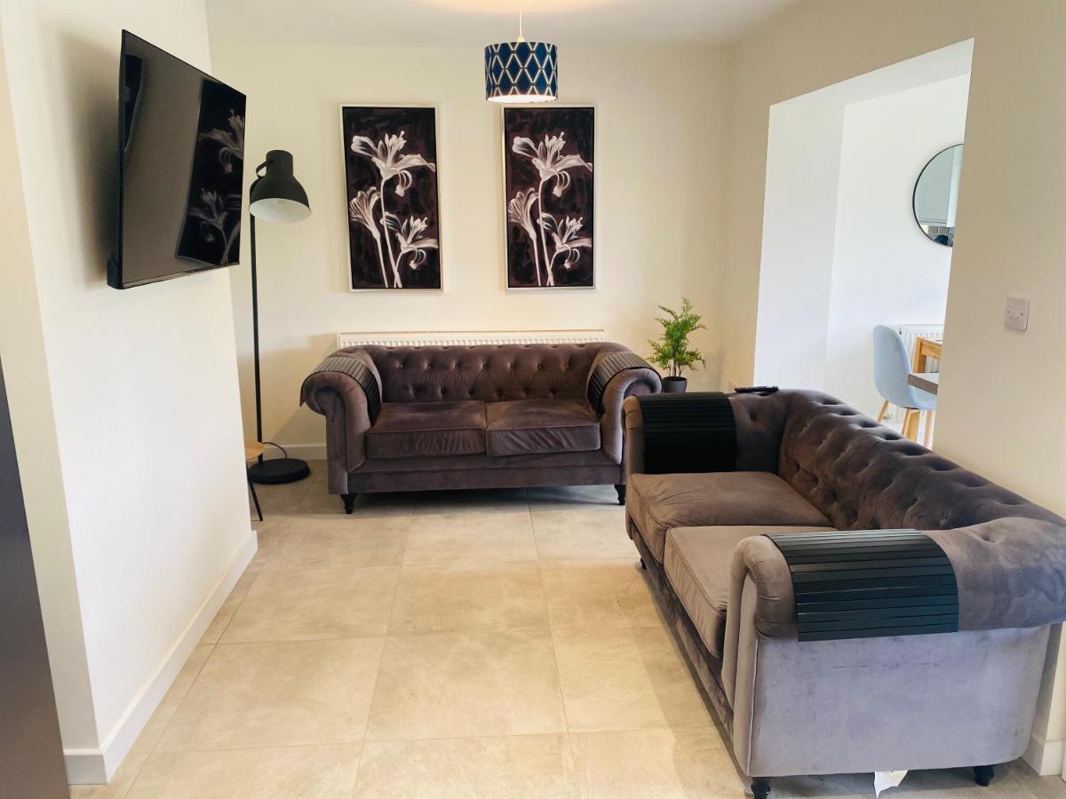 קארדיף Modern Family Home With Off-Road Parking מראה חיצוני תמונה